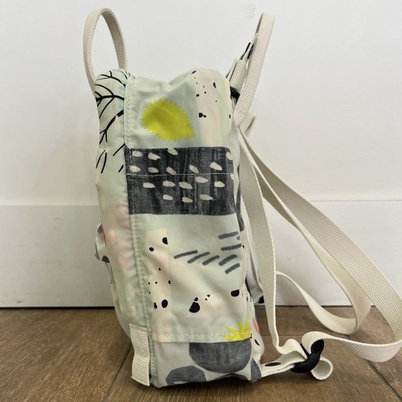 Fjallraven Kanken Art Mini Backpack NWOT - Picture 7 of 9